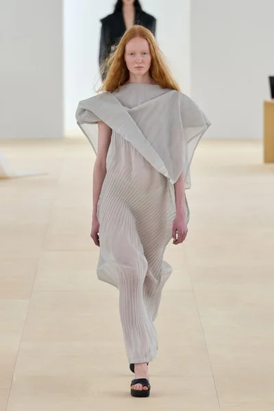 Look 26